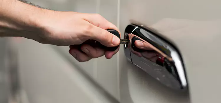 Why Choose Our Auto Locksmith Team in Maple Heights, OH?